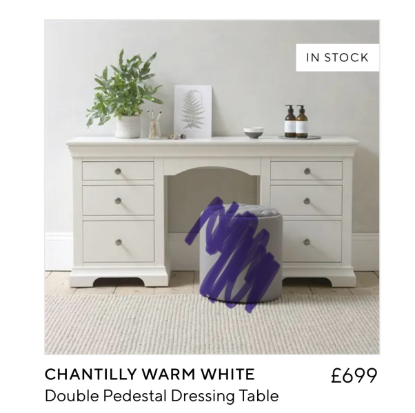 Does anyone have a vanity area? If so, pic please?