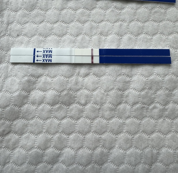 11DPO - is this a squinter?😬