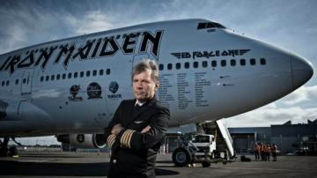 Prince Harry to receive a Living Legend of Aviation award
