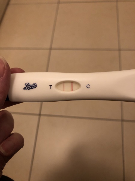 11DPO - is this a squinter?😬