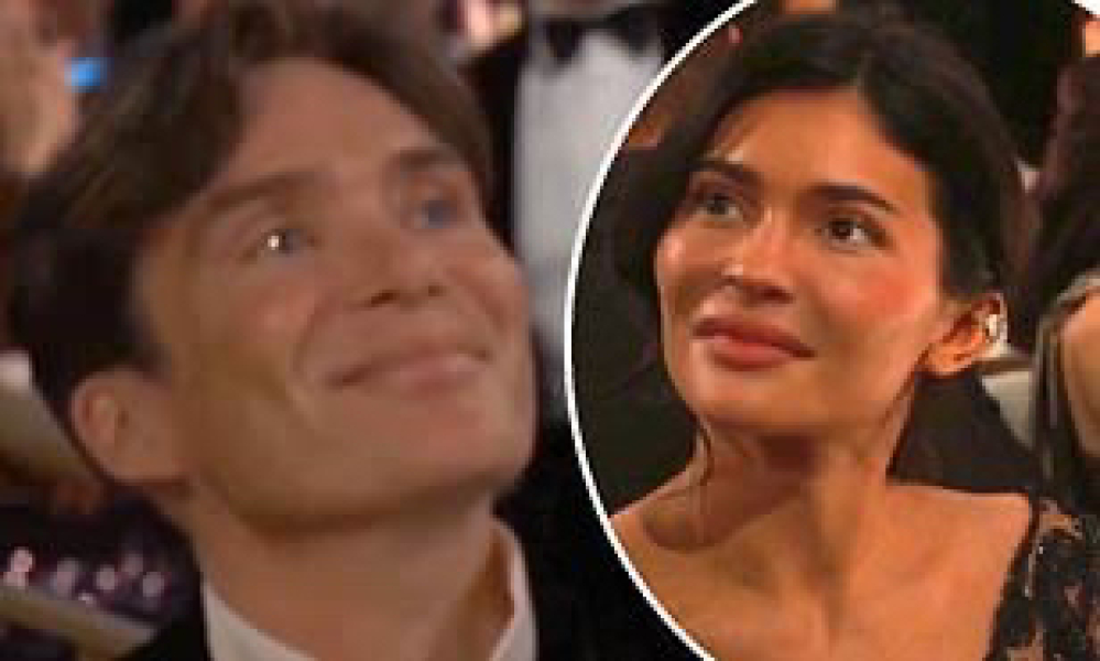 Celebs that look alike but aren't related?