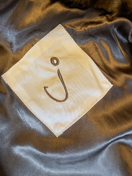 ‘J’ clothing brand