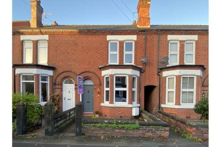 Neighbour dispute over shared access