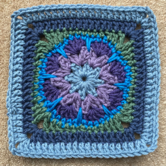 Woolly Hugs. Sad news we are afraid. Making a Blanket for lovely Mowly77's family