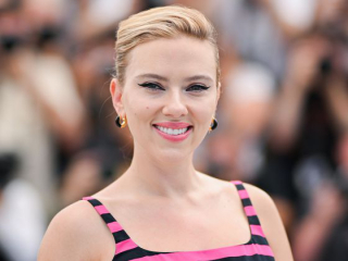 Celebs that look alike but aren't related?