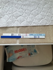 11DPO - is this a squinter?😬