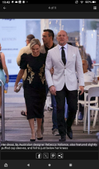 Royal Style: silk, stomachers, sapphires and plenty of sass