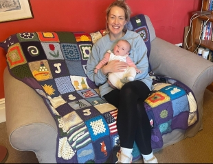 Woolly Hugs: A blanket in memory of JanH.