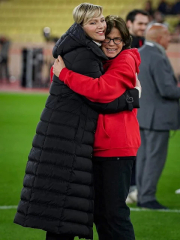 Royal Style: Tea and Tiaras - no stylish woman left behind!