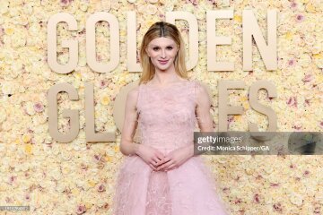 Why on earth is DyIan M at the Golden Globes?!