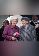 Royal Style: silk, stomachers, sapphires and plenty of sass