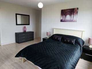 Help me tart up house for sale (pics included)