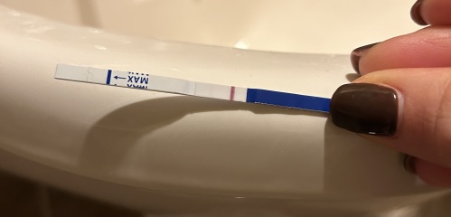 11DPO - is this a squinter?😬