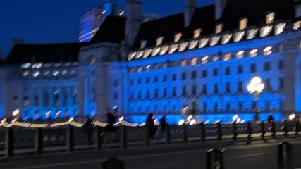 Come and tell me your dull and unexciting news 28: Calmly through the day