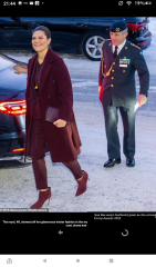 Royal Style: silk, stomachers, sapphires and plenty of sass