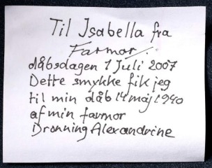 Royal Style: silk, stomachers, sapphires and plenty of sass