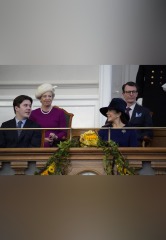 Royal Style: silk, stomachers, sapphires and plenty of sass