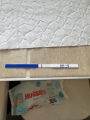 11DPO - is this a squinter?😬