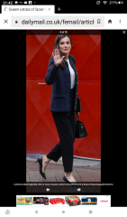 Royal Style: silk, stomachers, sapphires and plenty of sass