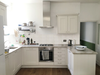 Agghh help me choose tile colour! (pics)