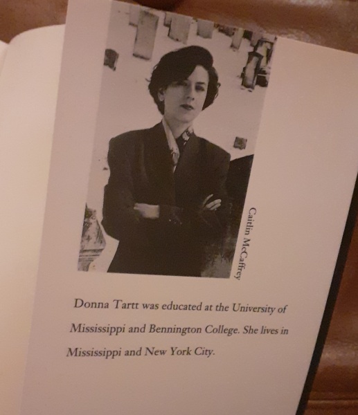 Weird mystery about book called "The Secret History"!