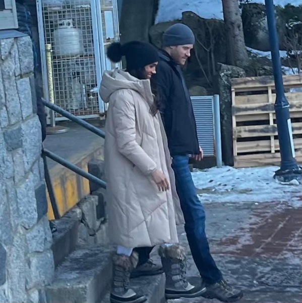 Meghan, Duchess of Sussex spotted out and about, part 3