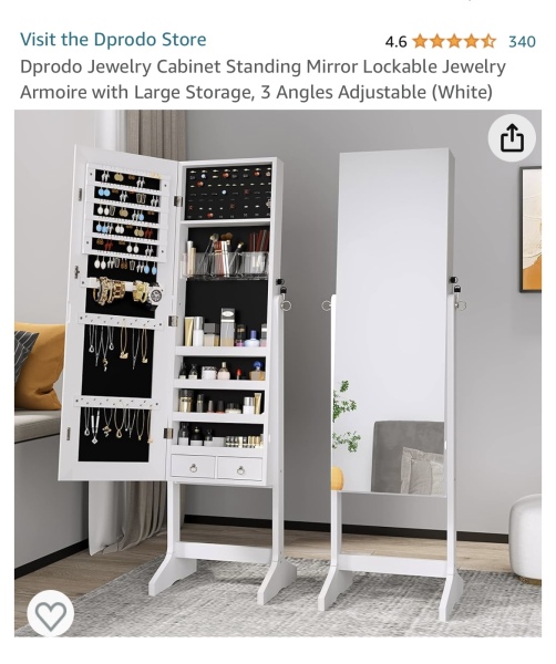 Does anyone have a vanity area? If so, pic please?