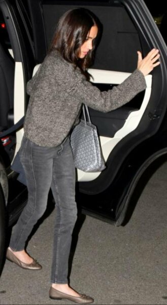 Meghan, Duchess of Sussex spotted out and about, part 3