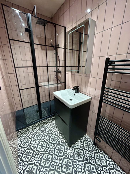Fully tile/shower panel ensuite & recommendations