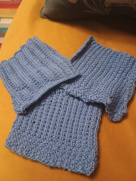 Woolly Hugs. Sad news we are afraid. Making a Blanket for lovely Mowly77's family