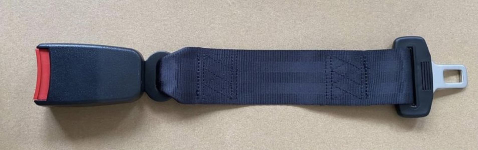 3 isofix Car seats in back