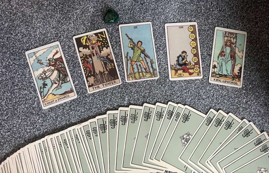 Would someone read these cards for me please? (Pic)