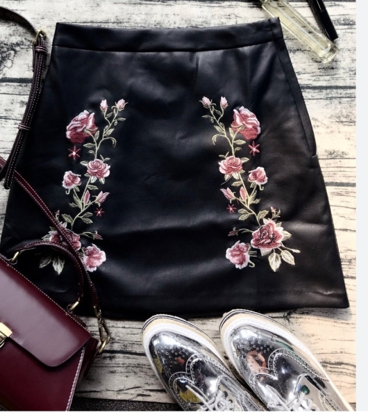 I need help to dress DD for proms