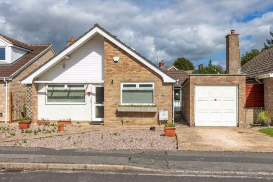 Anyone like to help try and solve a local history mystery? Very little to go on but we've had some success before!