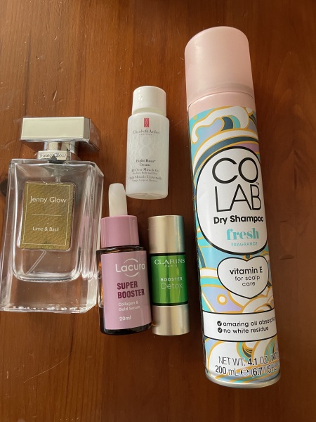 Feel the temptation to indulge in beauty treats? Is your collection overflowing with treasures? Come unite with fellow beauty enthusiasts in this lovely group!