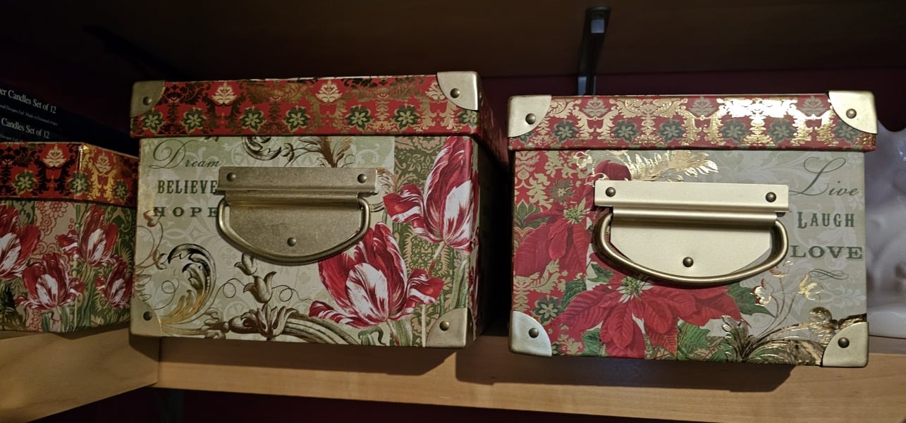 If you're bored today, please help me find storage boxes!