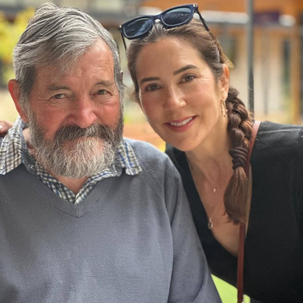 Royal Style: Tea and Tiaras - no stylish woman left behind!