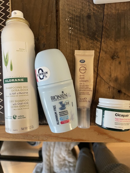 Feel the temptation to indulge in beauty treats? Is your collection overflowing with treasures? Come unite with fellow beauty enthusiasts in this lovely group!