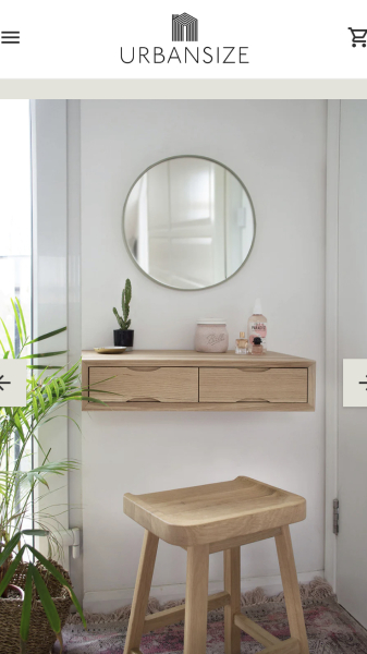 Does anyone have a vanity area? If so, pic please?