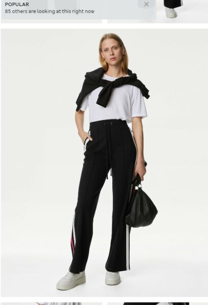 What is office smart casual nowadays?