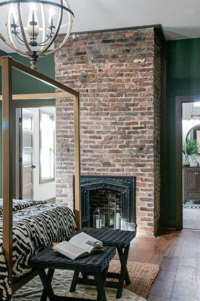 Dark Green walls in living room?