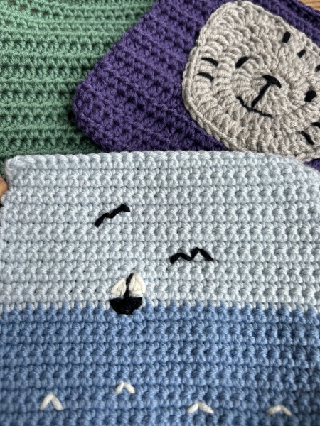 Woolly Hugs. Sad news we are afraid. Making a Blanket for lovely Mowly77's family