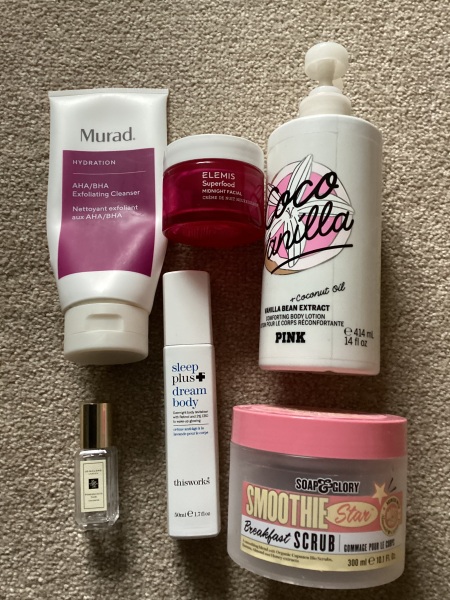 Feel the temptation to indulge in beauty treats? Is your collection overflowing with treasures? Come unite with fellow beauty enthusiasts in this lovely group!