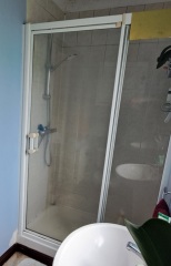 Walk in shower - 1200 x 800 - too small?