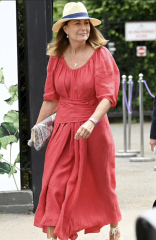 To wonder what posh Mums cook for dinner…