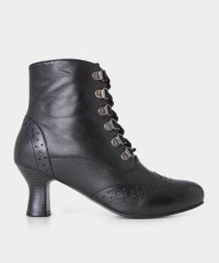 Ideas for 'alternative' outfits for mother of the groom