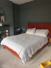 Bedroom dark green and ???