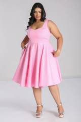 Odd wedding guest dress help (plus size)