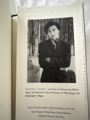 Weird mystery about book called "The Secret History"!