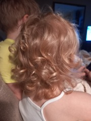Baby curls or curls